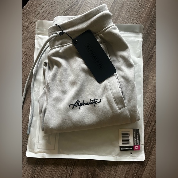 Brand new alphalete joggers - Picture 2 of 2